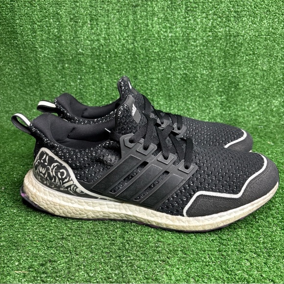 Adidas Ultraboost 5.0 DNA Black Panther Marvel Shoes (HR0518) Men’s Size 11